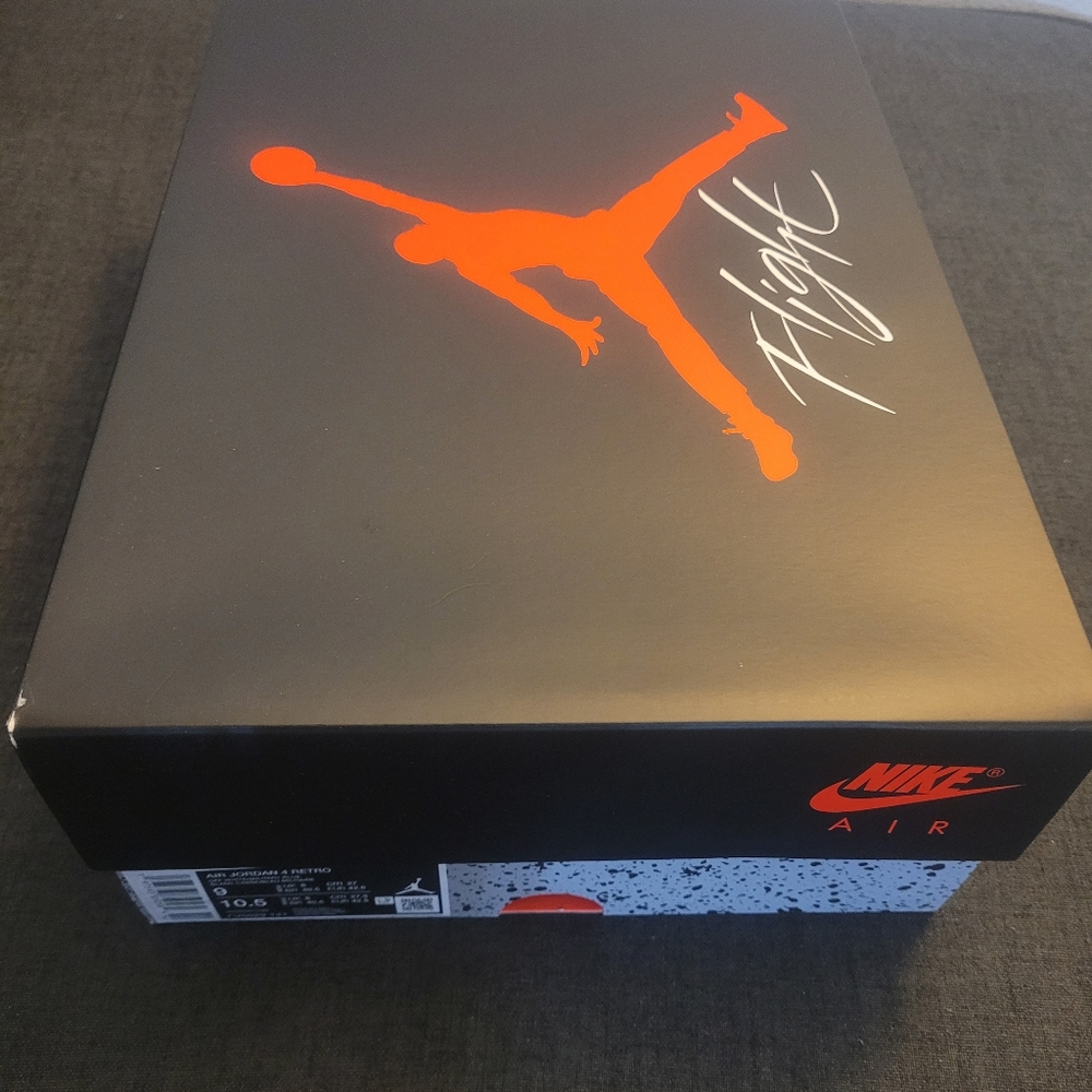 Air Jordan's 4 Retro